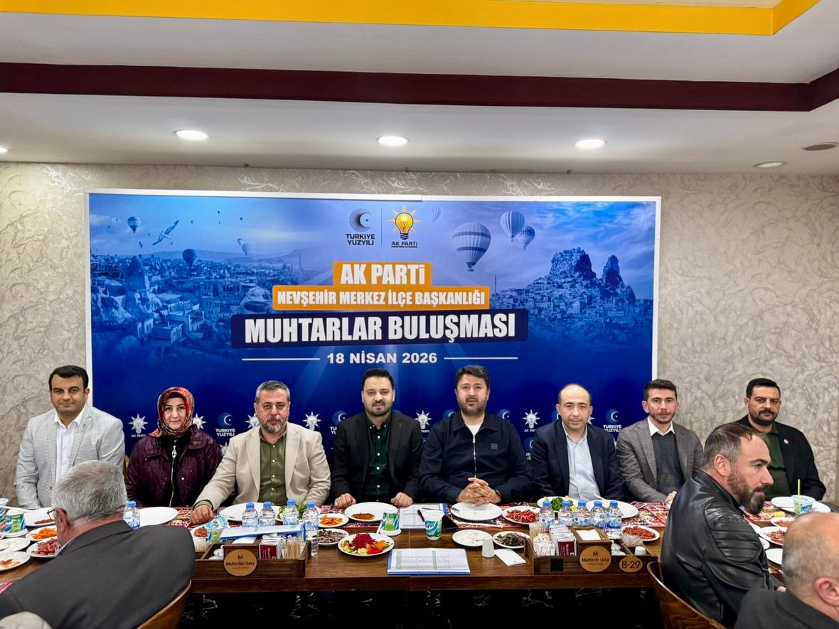 AK Parti heyeti merkez köy muhtarlarıyla buluştu