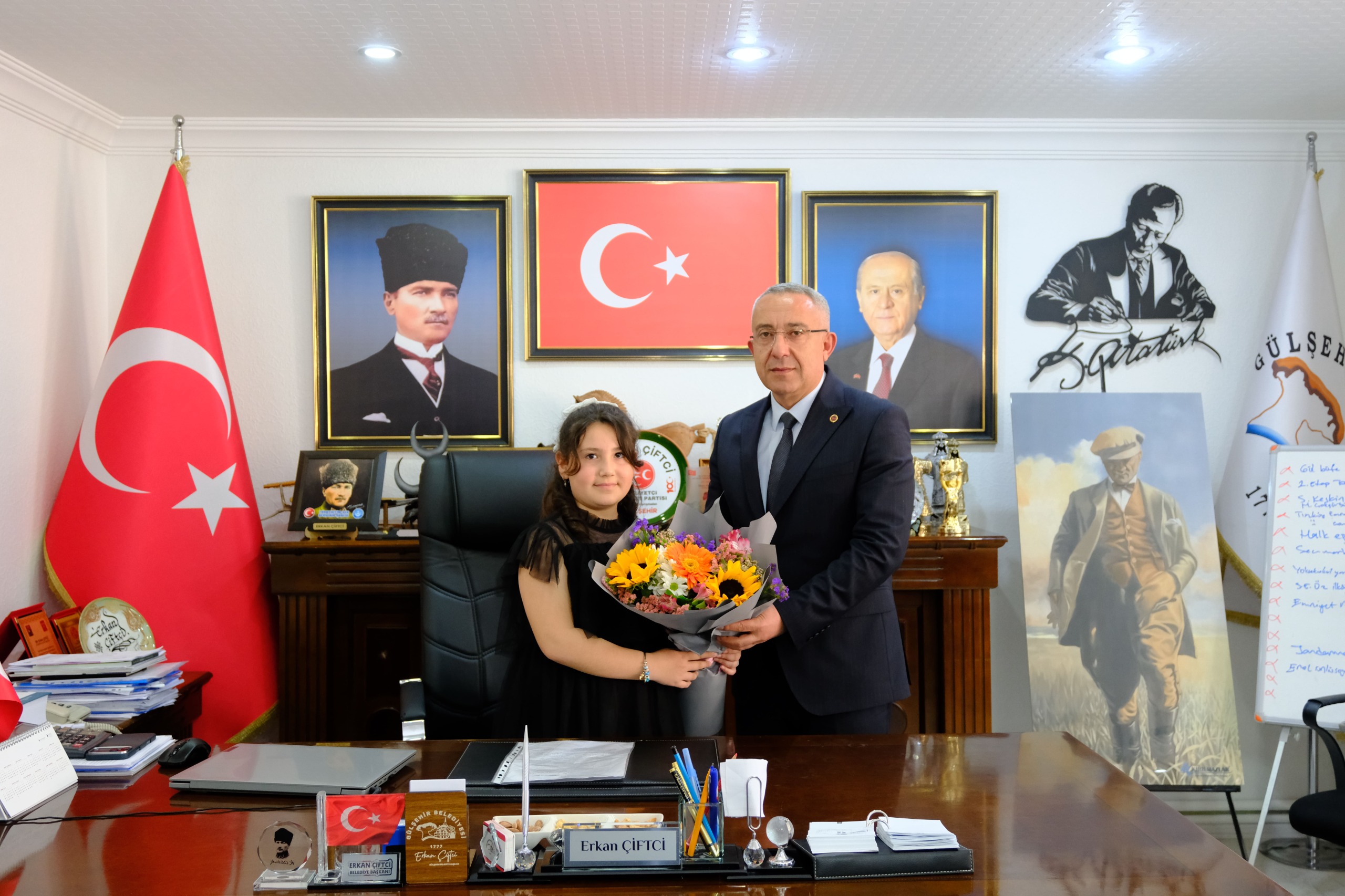 Erkan Çiftçi koltuğu Gökçe’ye devretti