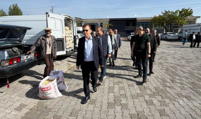 Babaoğlu’ndan çekirdekçi esnafına proje sözü