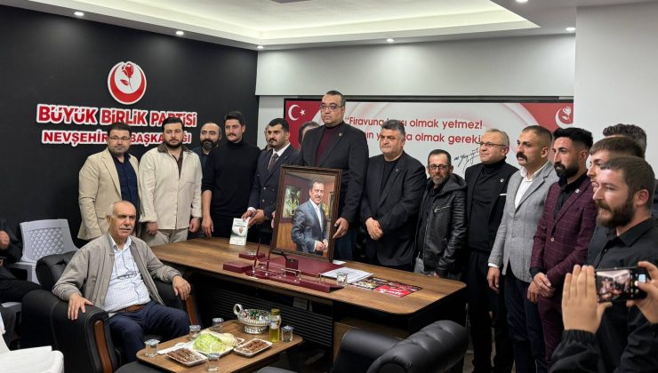 Türkmenlerden BBP’ye anlamlı vefa ziyareti