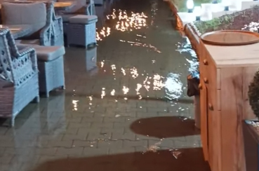 Avanos’ta yürüyüş yolu sular altında kaldı