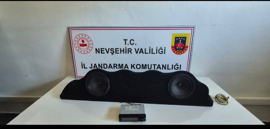 Oto hırsızları 24 saatte yakalandı