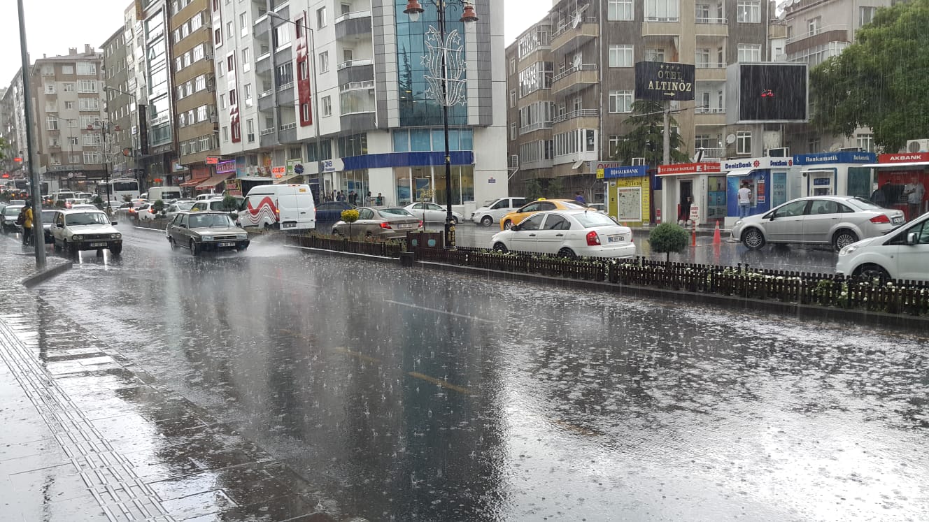 Gözler Meteoroloji’de! Yeni tahmin geldi
