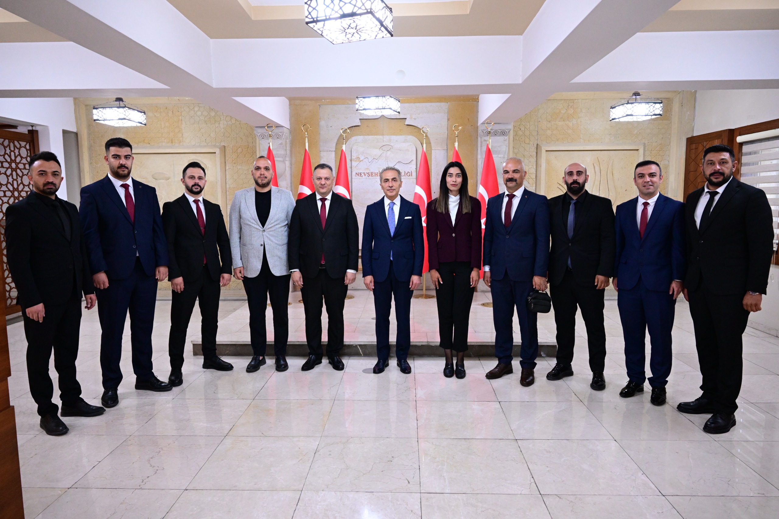 Ülkü Ocakları’ndan Vali Kök’e ziyaret