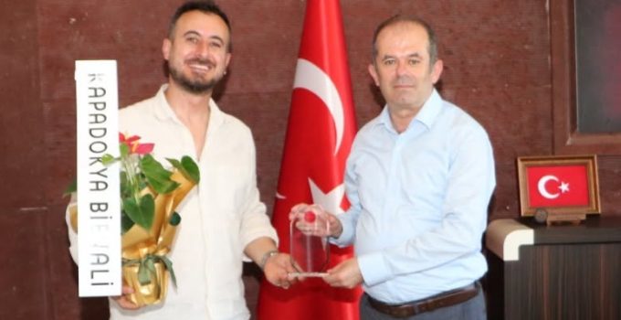 Kapadokya Bienali Direktörü Başkan Çamcı’ya teşekkür etti