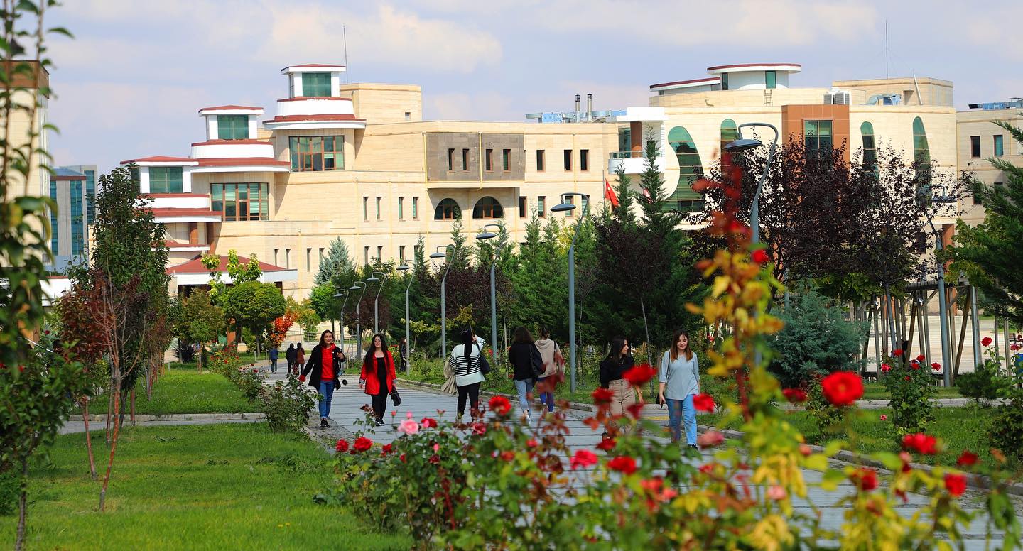 Üniversite öğrencilerine af düzenlemesi geldi