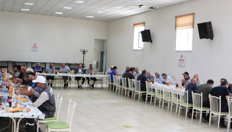 Başkan Çamcı, personeli ile bir araya geldi