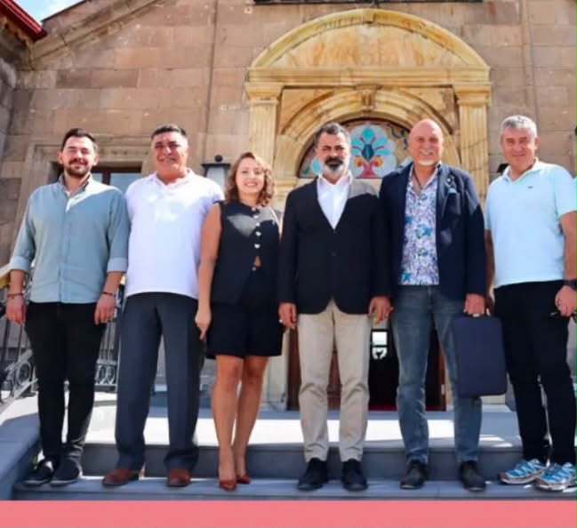 Ürgüp’te 8 meclis üyesi YENİ Partili oldu