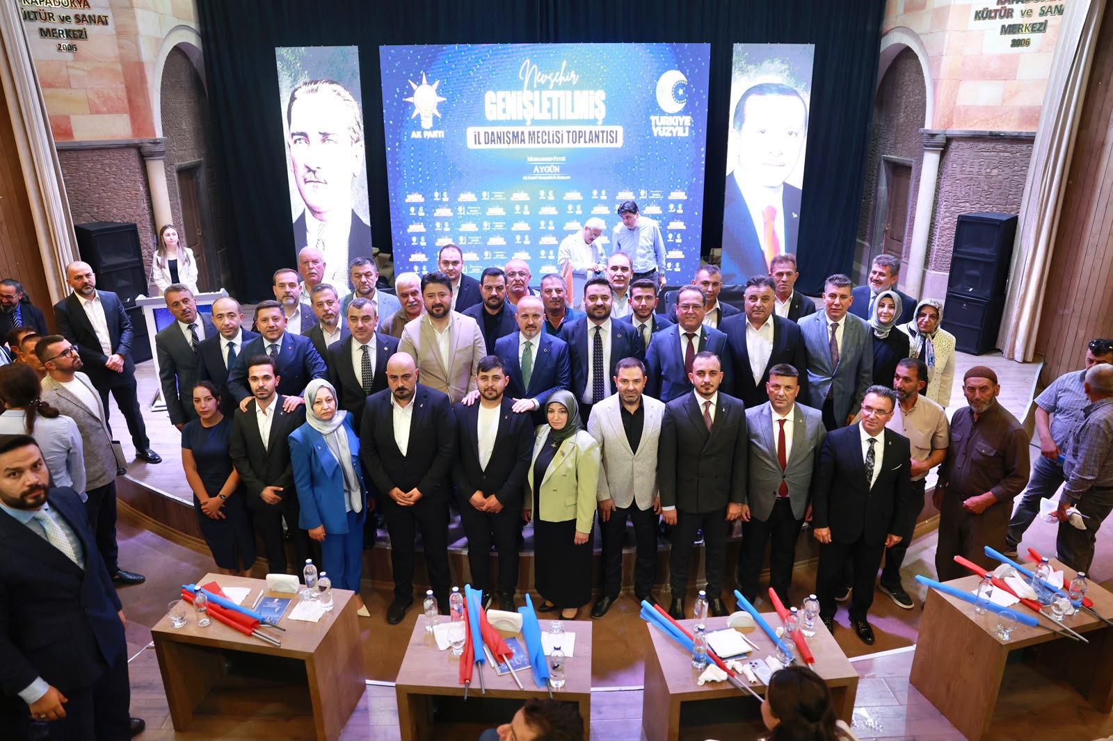 Nevşehir’de 13 meclis üyesi AK Parti’ye geçti