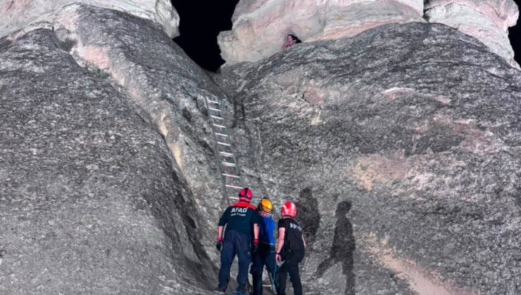 Peribacasında mahsur kalan turist kurtarıldı