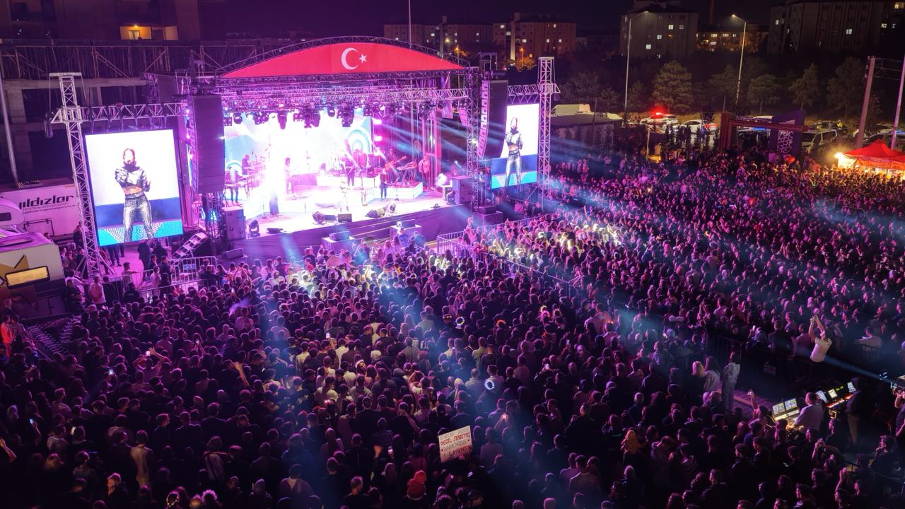 Nevşehir SİMGE’yle coştu! GastroFest’e görkemli başlangıç