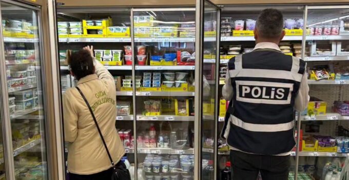 Nevşehir’de marketlere denetim yapılıyor
