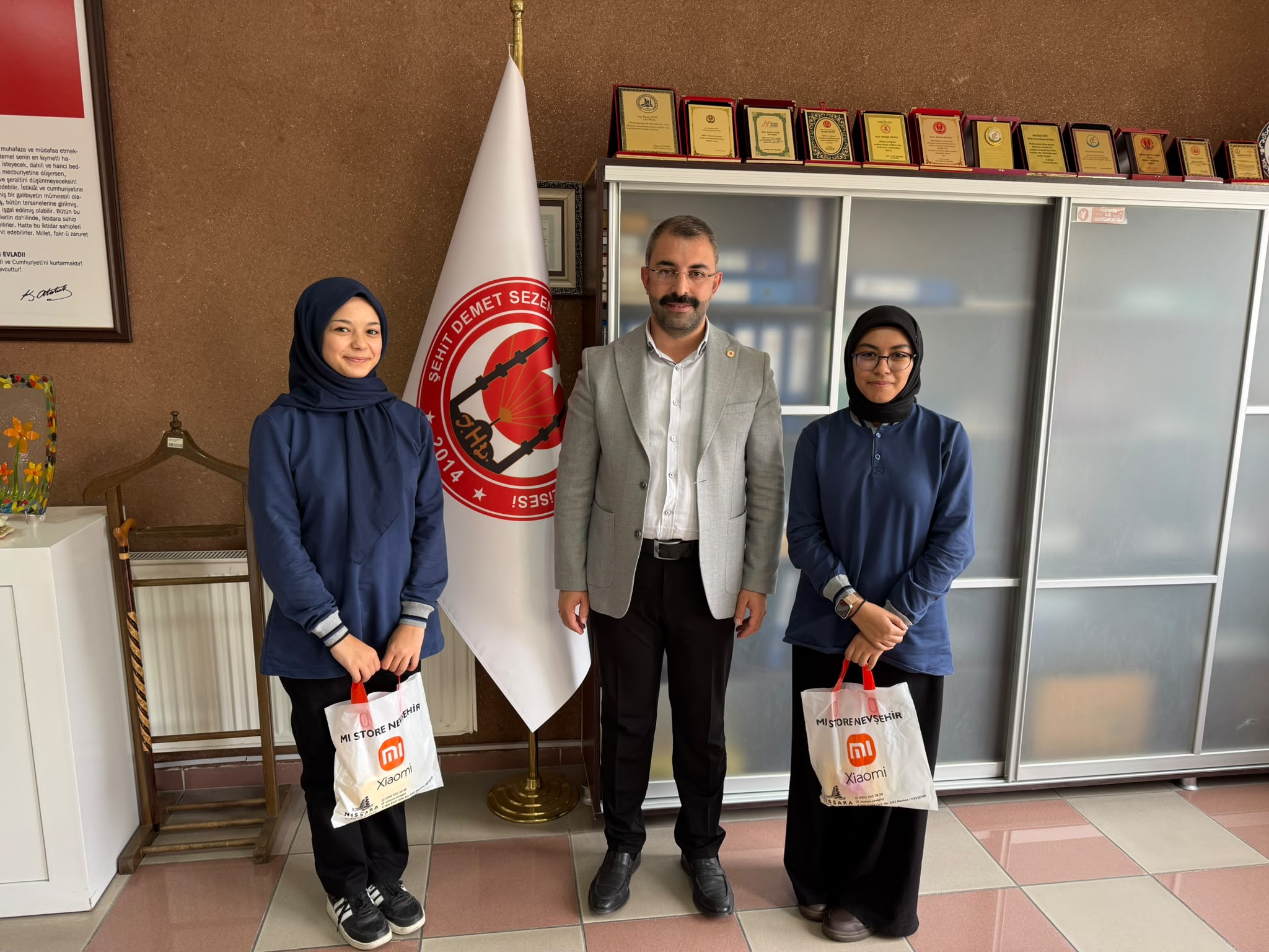 Başarılı öğrencilere Başkan’dan jest