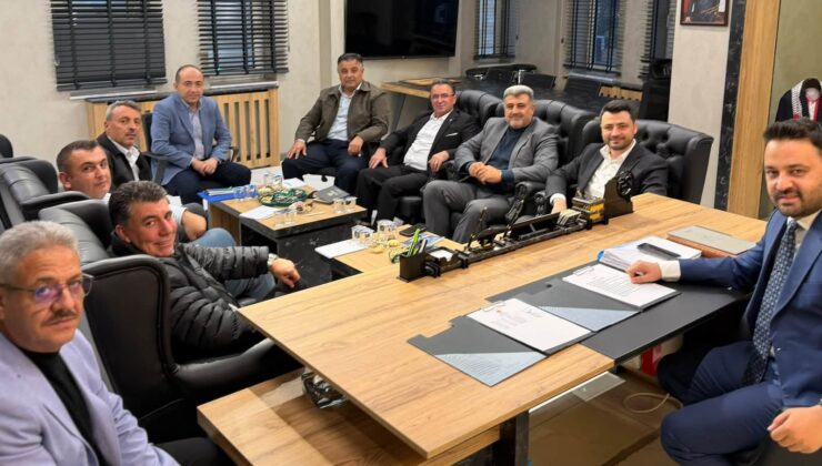 Feyzi Aygün iletişimi koparmıyor