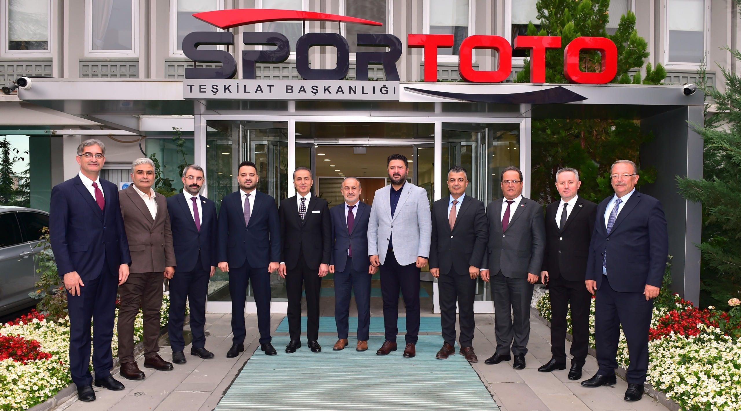 Nevşehir’e Spor Yatırımı Müjdesi! 10 Yeni Futbol Sahası Yapılacak