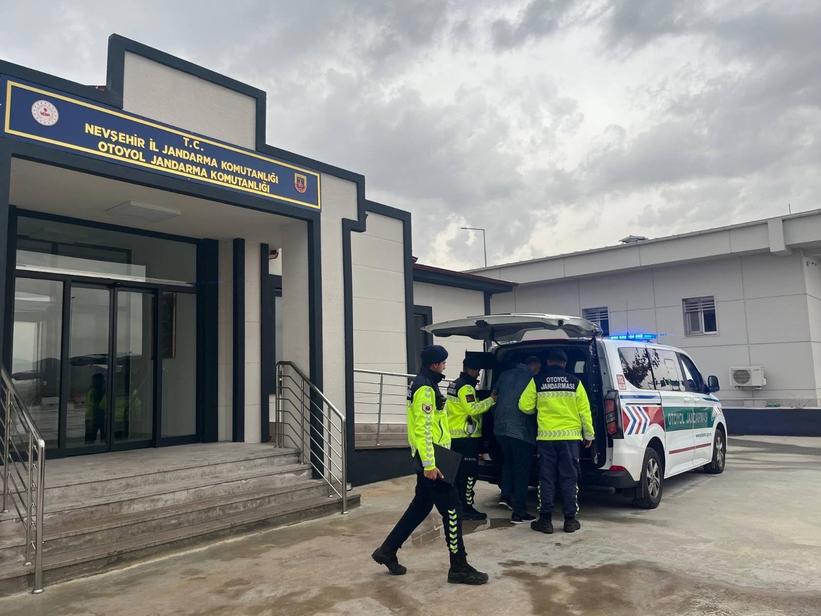 Nevşehir’de FETÖ firarisi otobüste yakalandı